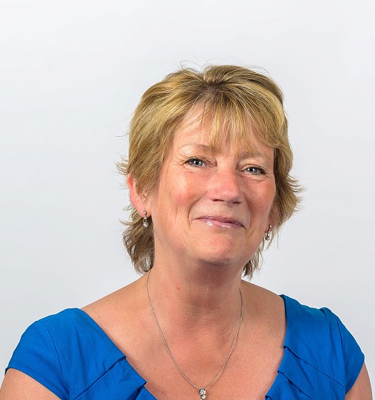 Cllr Mary DeBoos